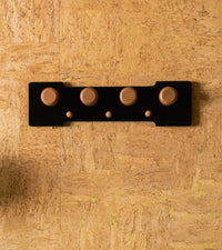 Porte manteau Borsalino en bois - Iroko et Noir