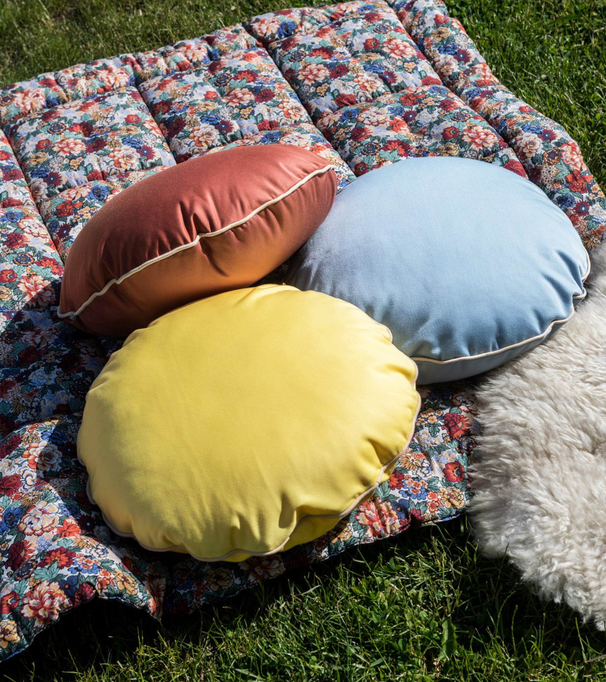 Bomboloni cushion - Blue