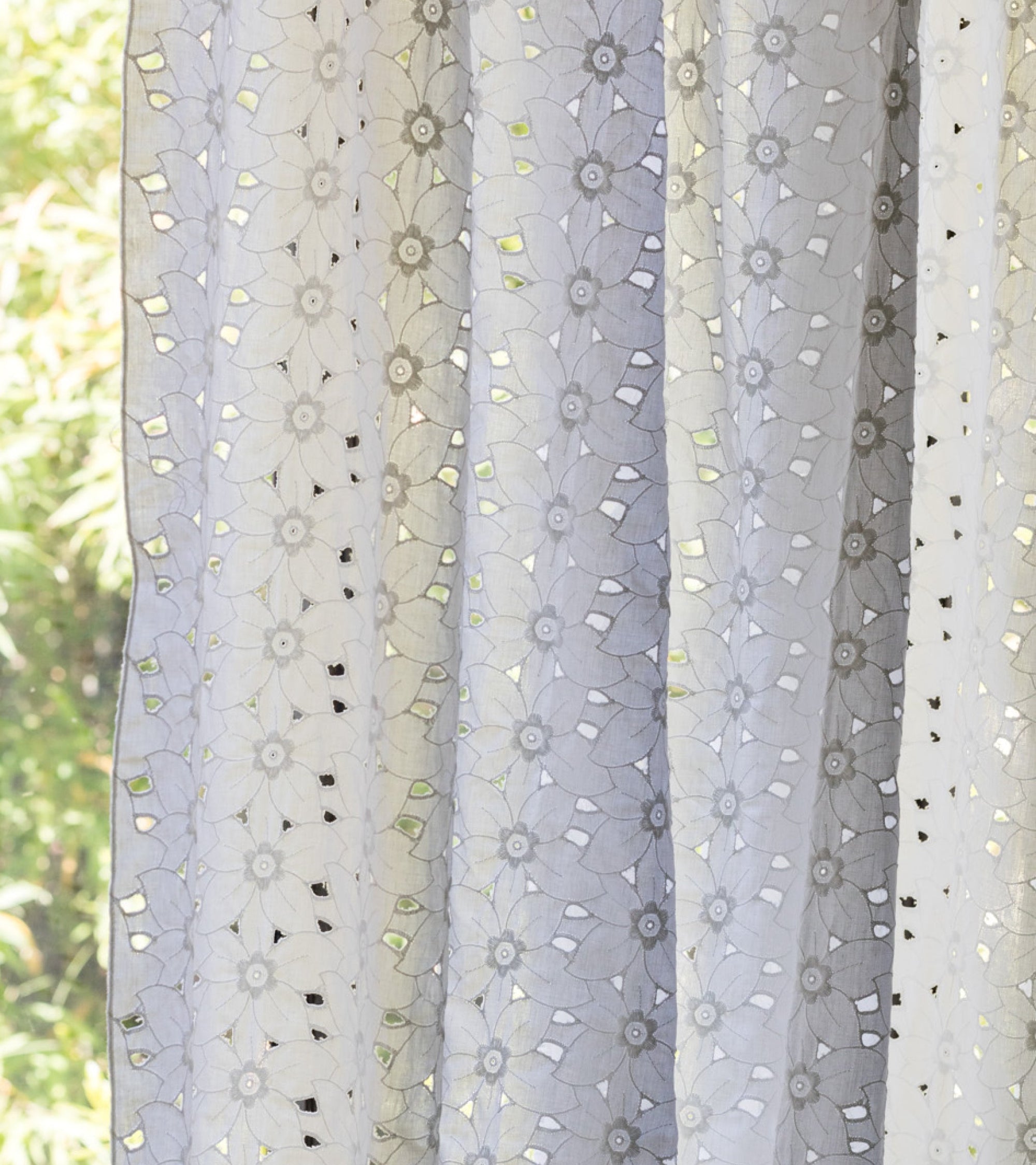 Volo Curtain - White