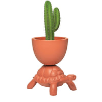 Turtle Carry vase - Terracotta