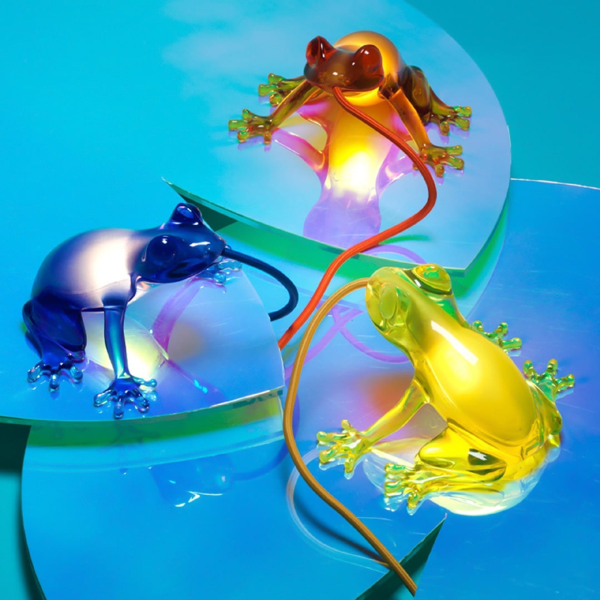 Hungry Frog lamp - Opal