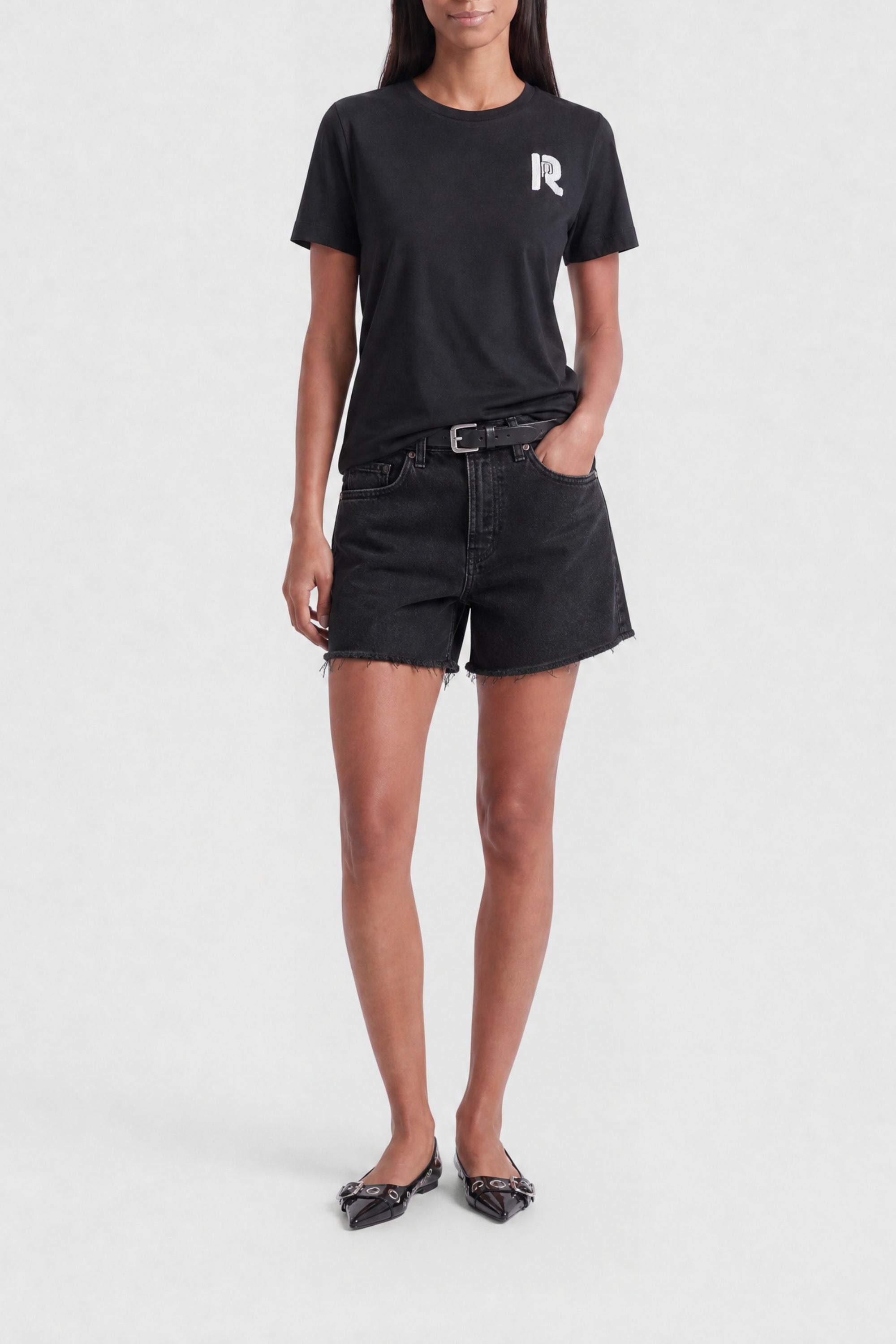 Short-sleeved T-shirt - Black