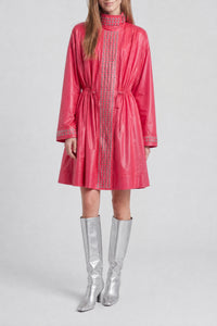 Long cape with eyelets and engraved buckles - Fushia