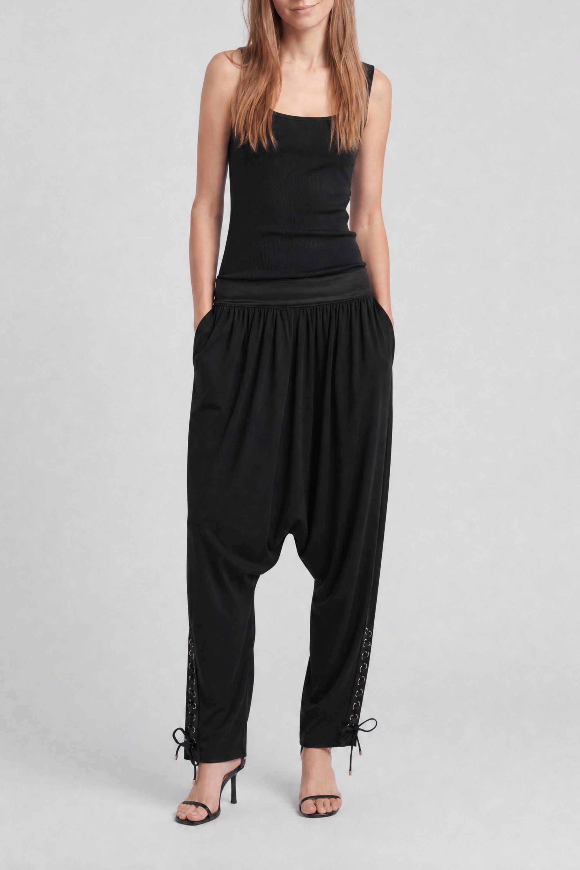 Fitted baggy wool trousers - Black
