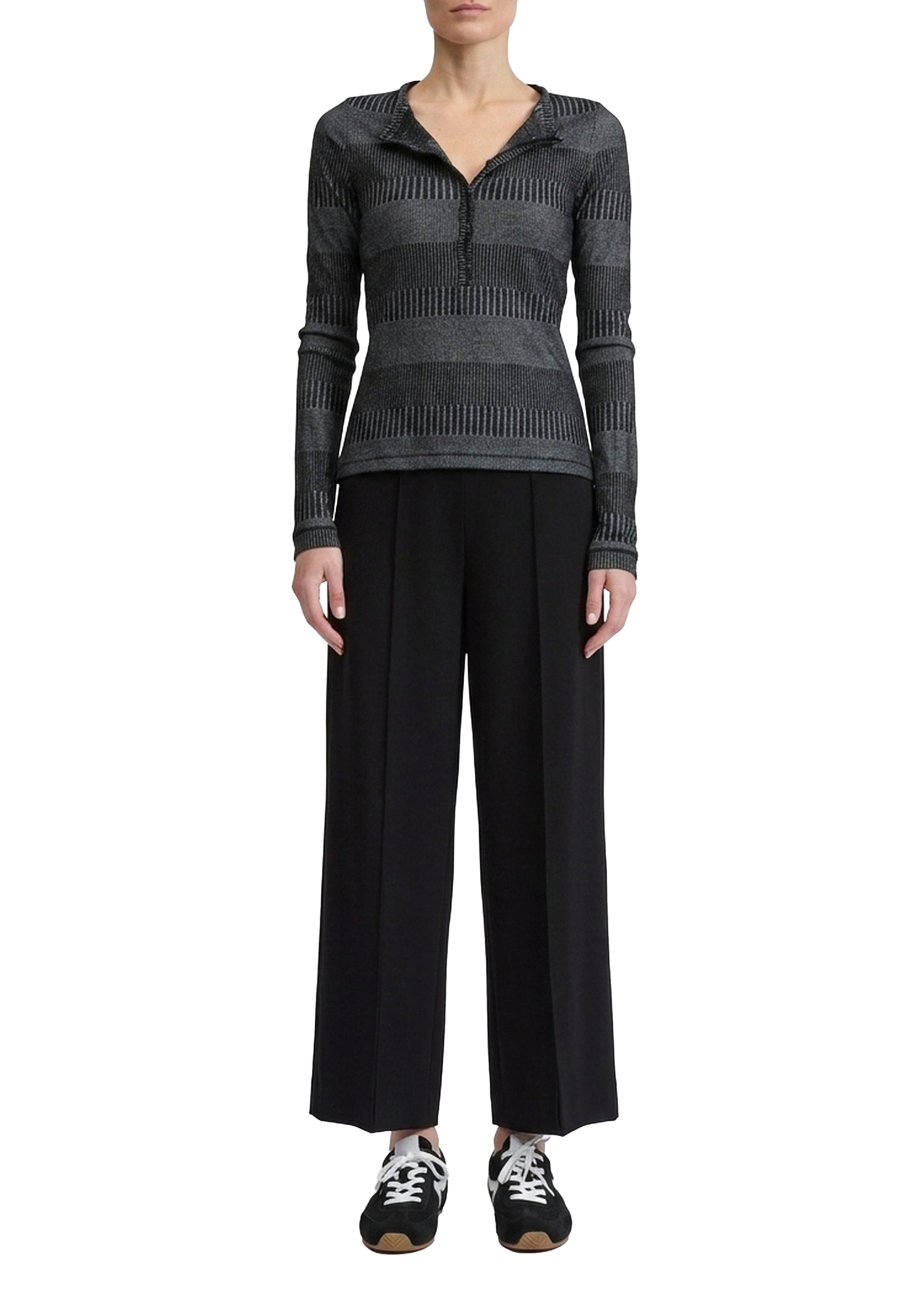 Long-sleeved knitted jumper - Black