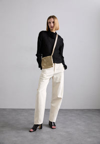 GOLD CROSSBODY PIXEL BAG
