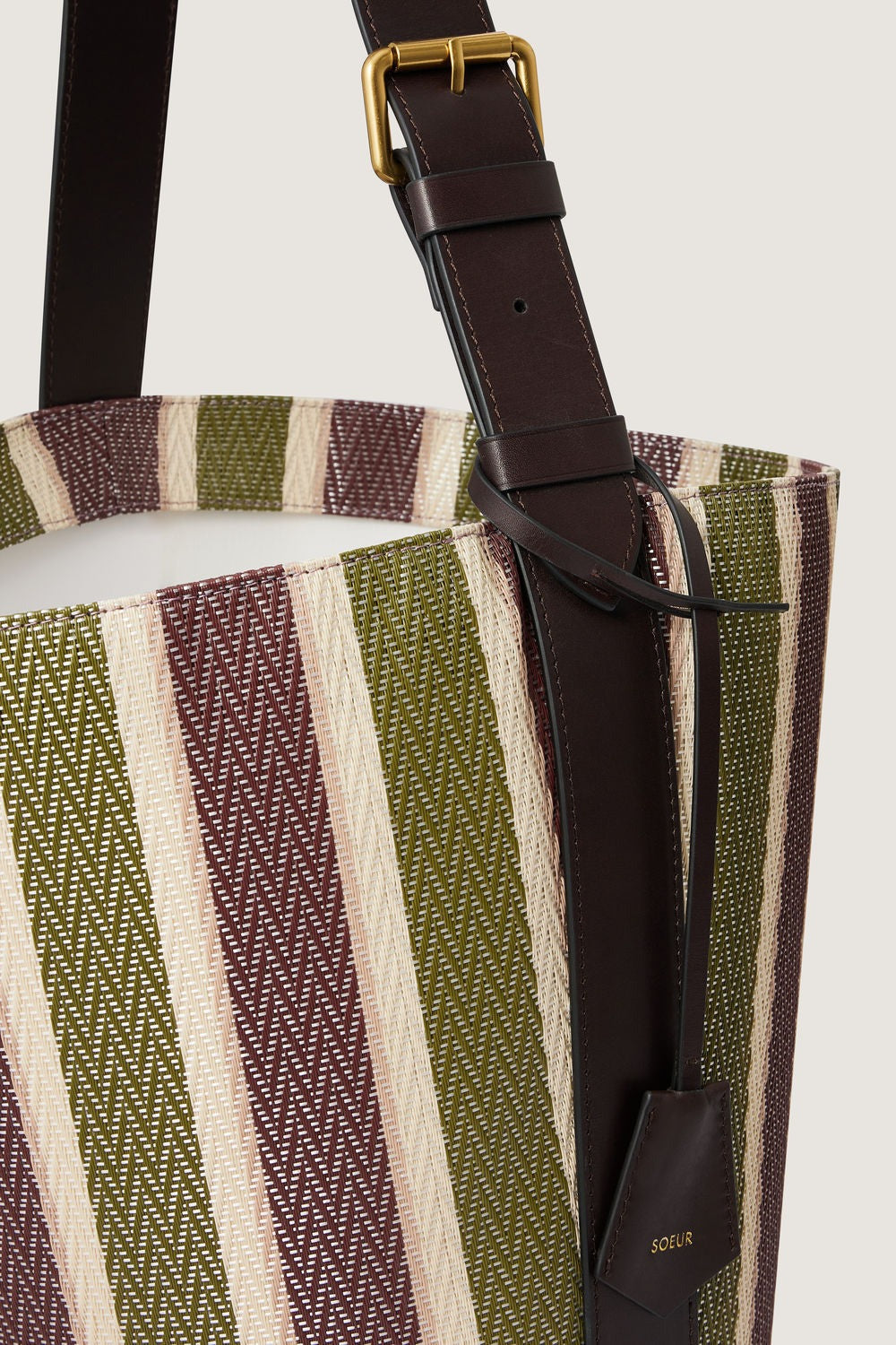 34 / DJV 120€ 157-11 / ST7%   SAC SAUL