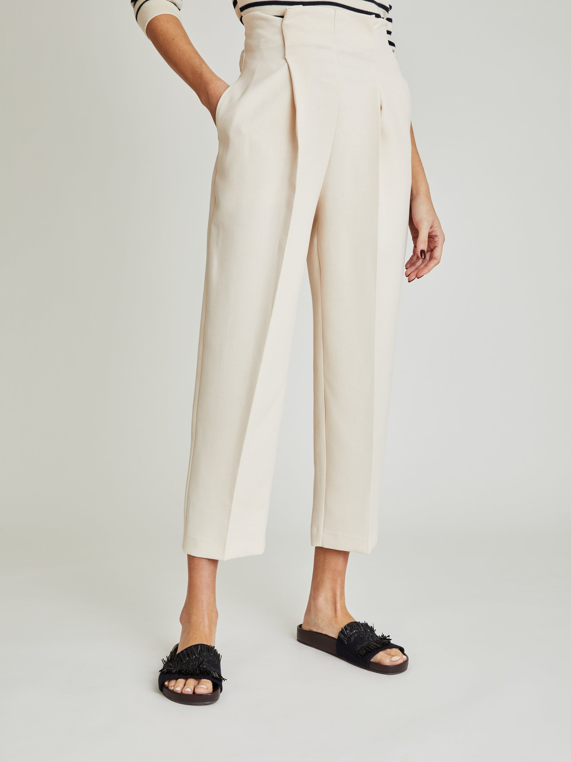 19qty NEW / Mules Sara brodées - Blue
