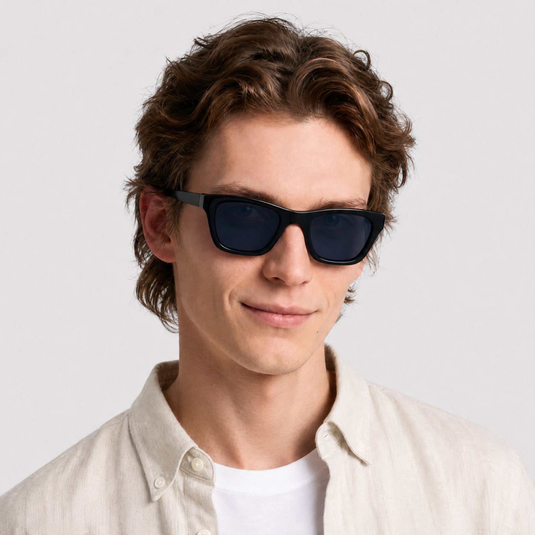 Lunettes de soleil 1970 - Shiny Black & Blue