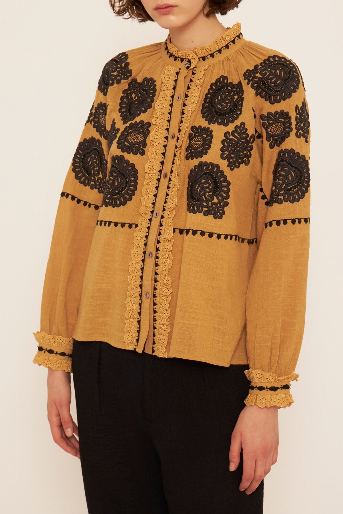 Blouse brodée Tobby - Camel