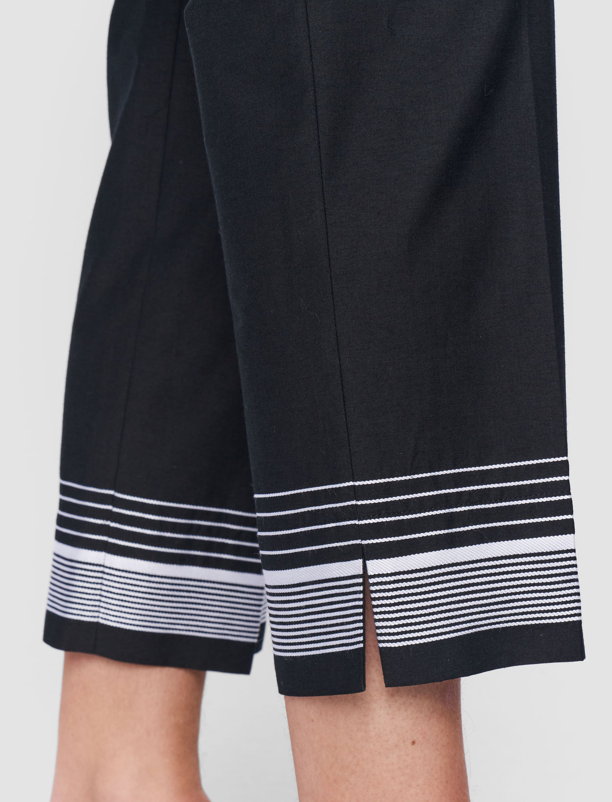 Black Pantalons - Black