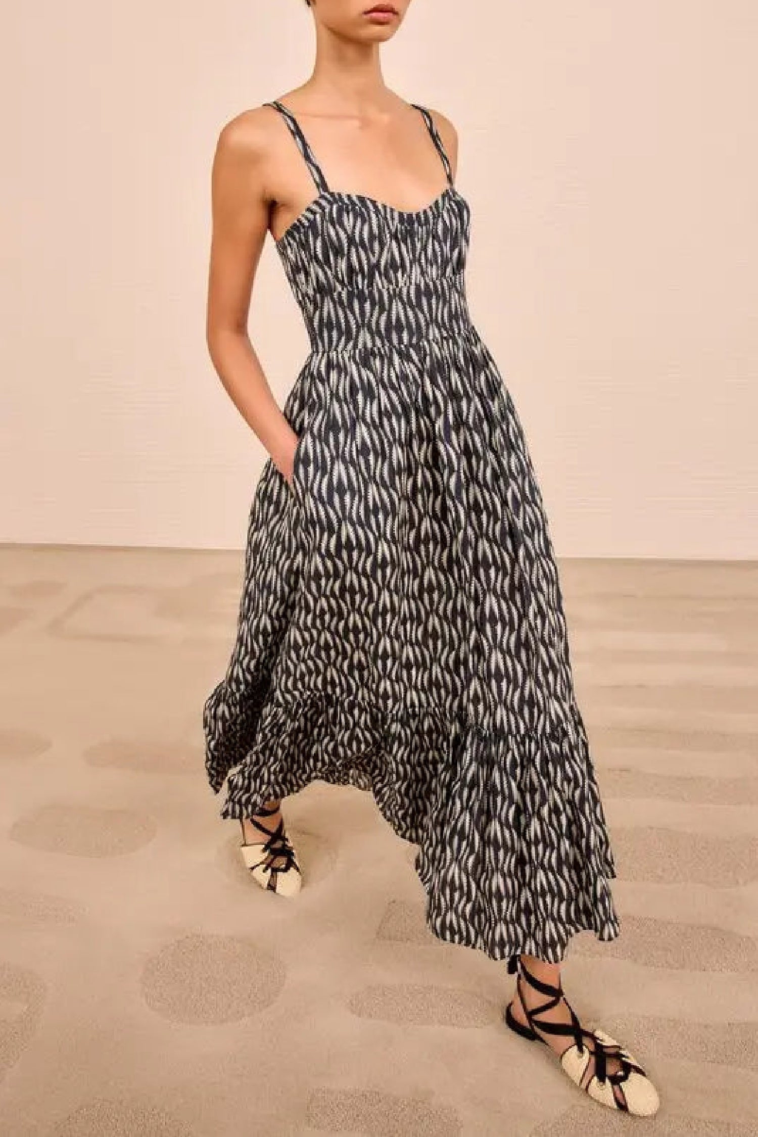 Robe midi Nadine à fines bretelles - Graphite
