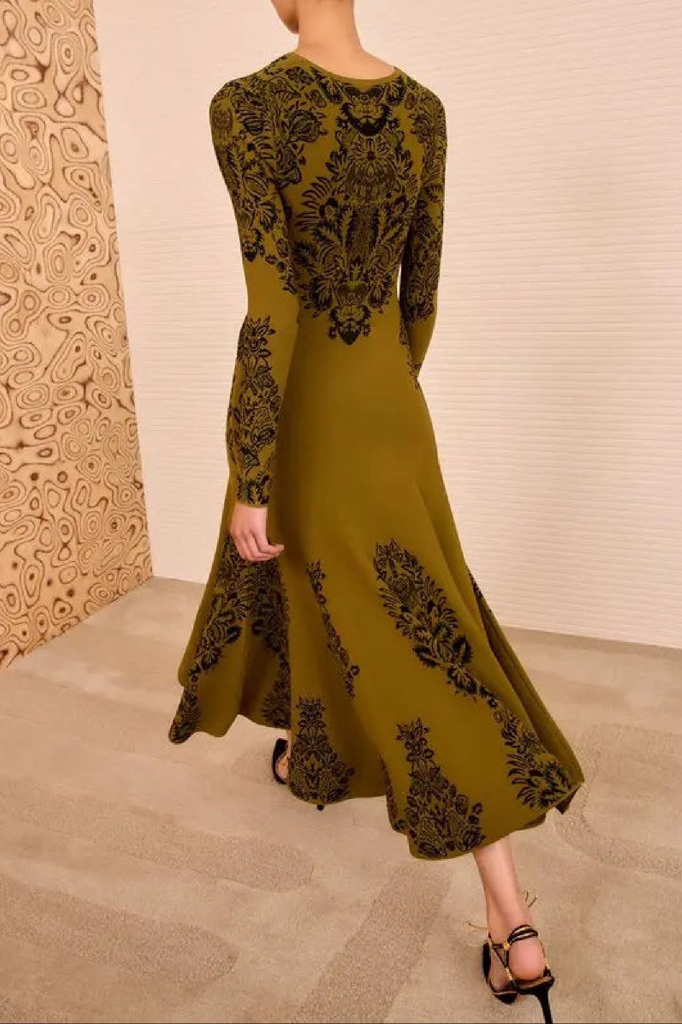 Robe Callista à motif jacquard et manches longues - Olive