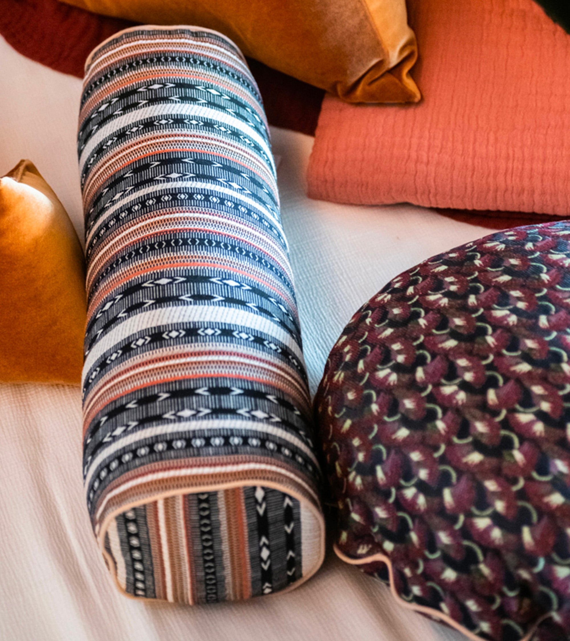 Adri cushion - Black