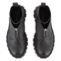 BOTTINES