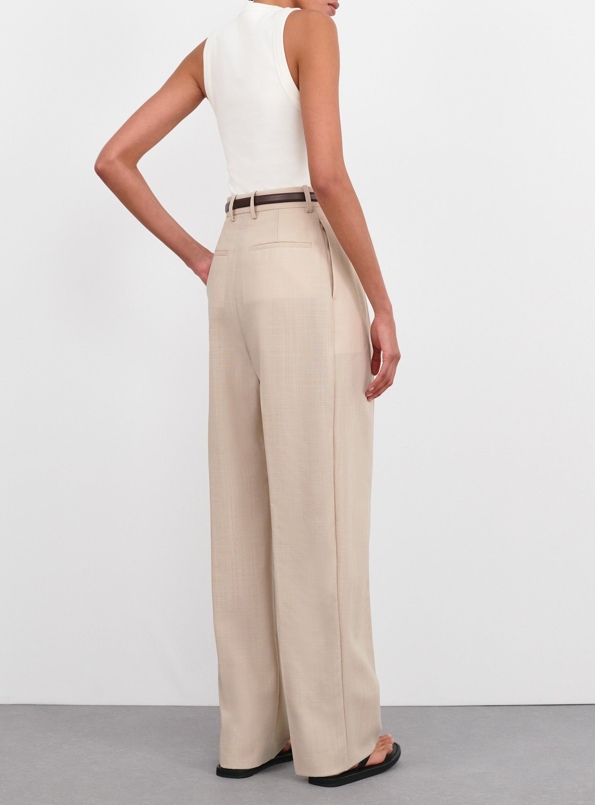 Light Mid Rise Trouser - Sand