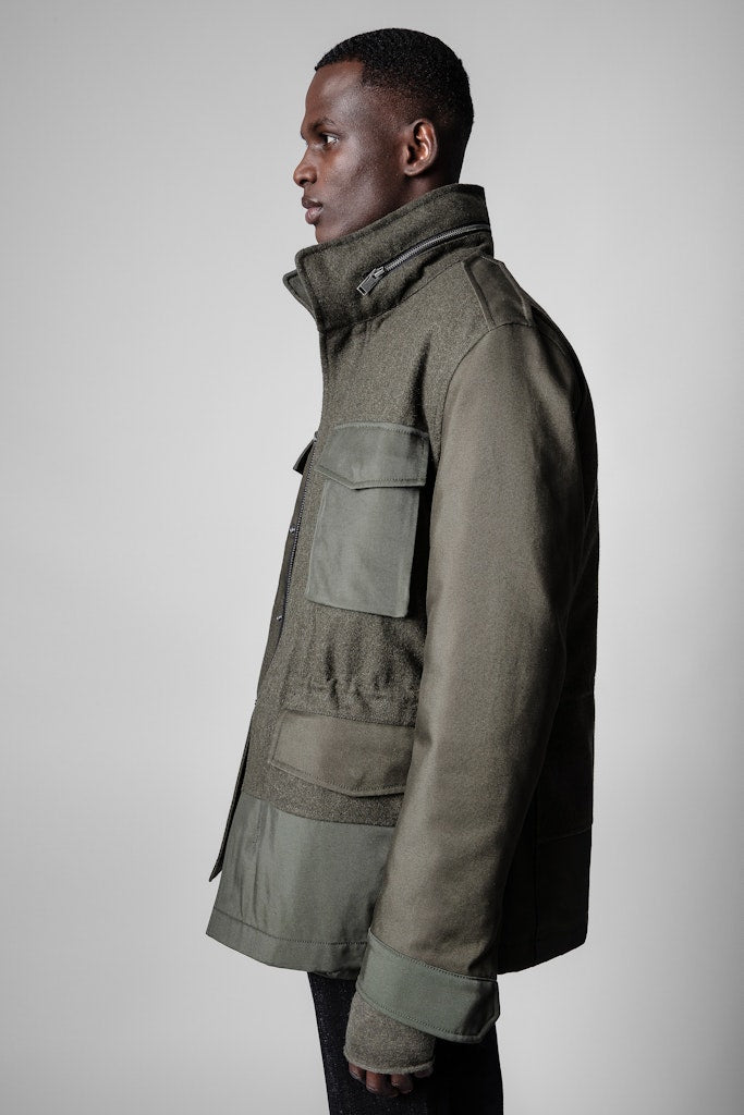 ZHORS LIGNE KAKI BERNARD AMO PATCH PARKA